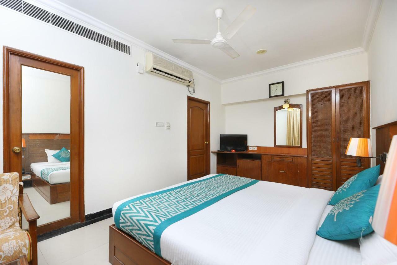 Oyo 1081 Hotel Sindhu International 蒂鲁帕蒂 外观 照片